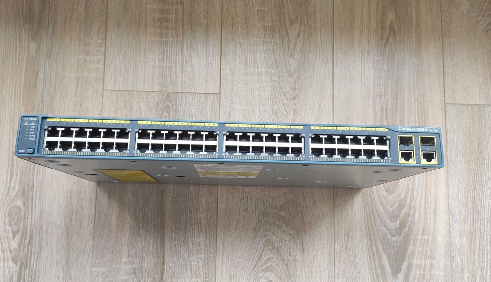Суич Cisco Catalyst WS-C2960-48TC-L