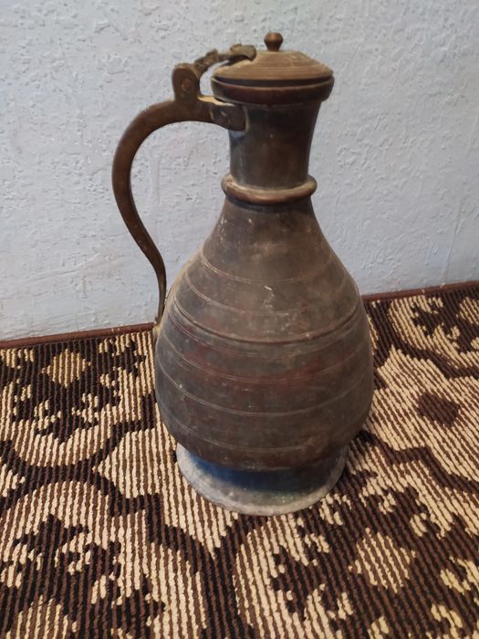 Mis qumgonlari antikvar