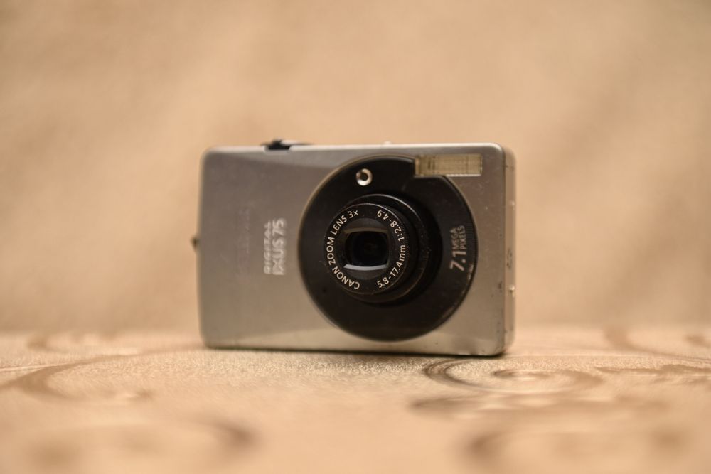 Canon Digital IXUS 75