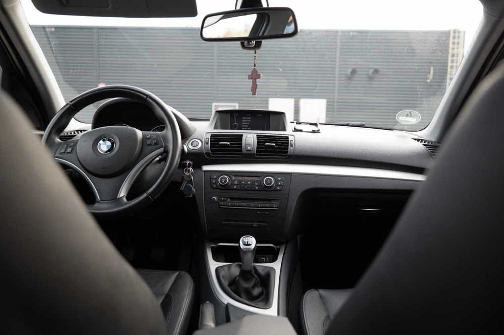 BMW Seria1 120 D 2.0 Diesel Euro 5 Xenon Piele Jante