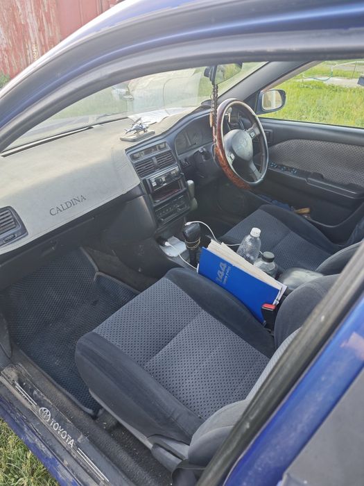 Продам машину Toyota Caldina 1996