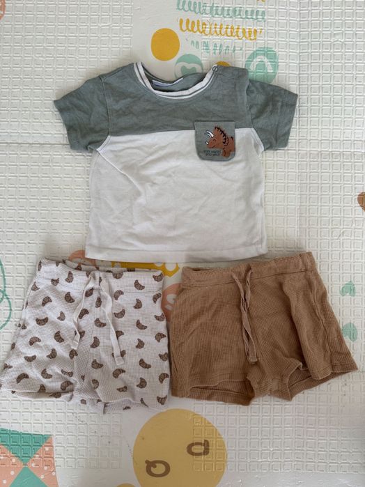 Разпродажба на летни дрехи за момченца