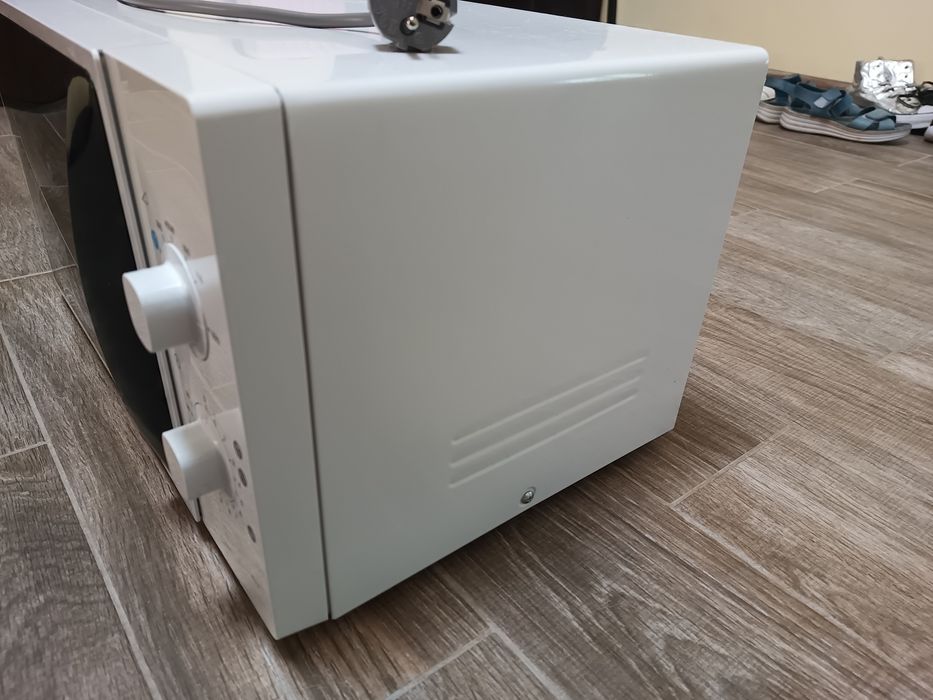 Микровълнова Самсунг Samsung (неработеща) за части или ремонт