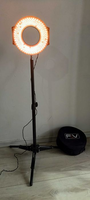 Lumină inelară F&V R300 Lumic Daylight LED Ring Light