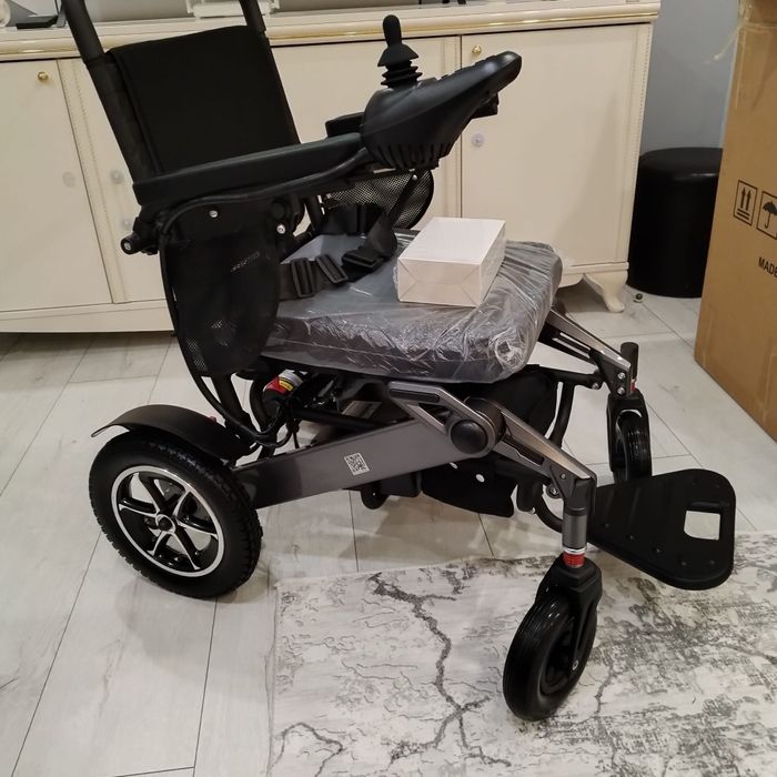 Нова електрическа инвалидна количка до 150кг сгъваема