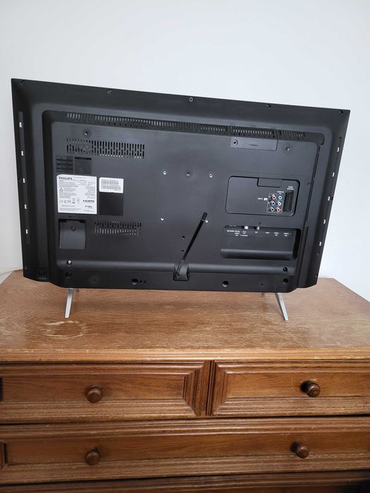 TV Philips 32 PFS 6402/12 dual ambilight