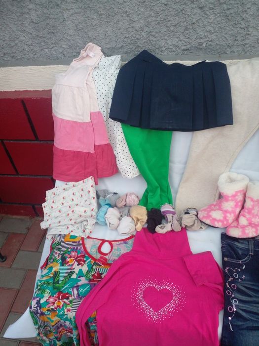 Одежда и обувь для девочки,4-5 лет