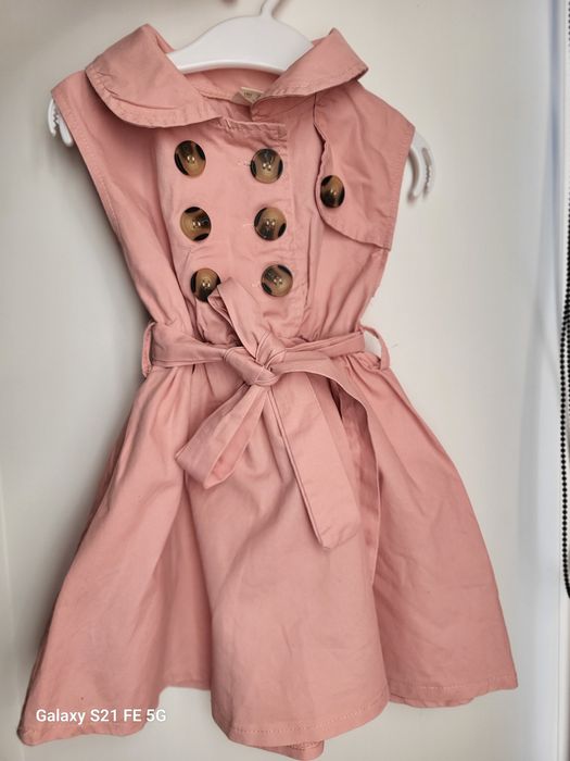 Продаются вещи на девочку  размер 86 - 98