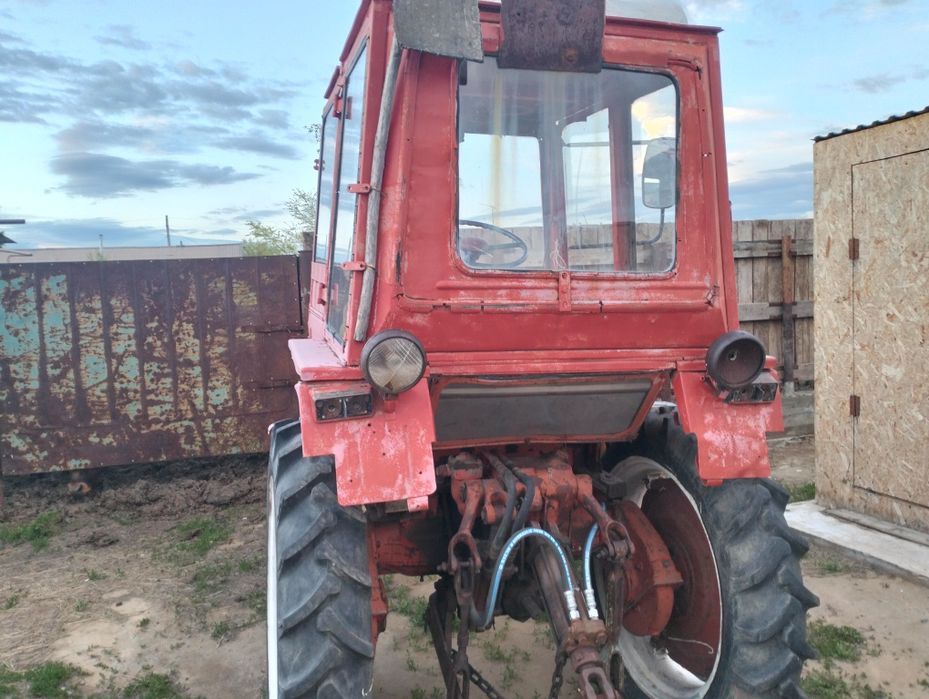 Продам Трактор т 25
