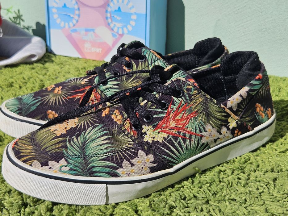 Bershka мъжки кецове N42