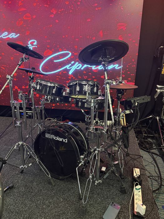 Set Roland VAD 307 + Case transport