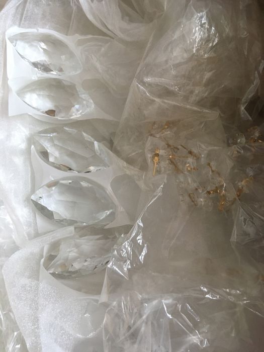 Люстра новая люстра