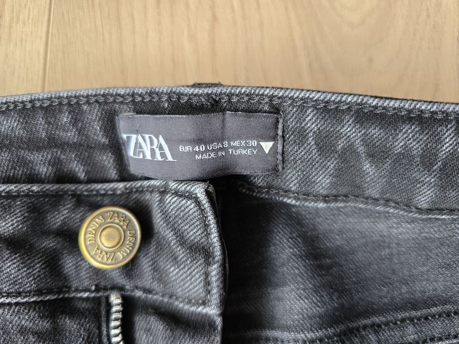 Blugi negri dama ZARA mărime 40