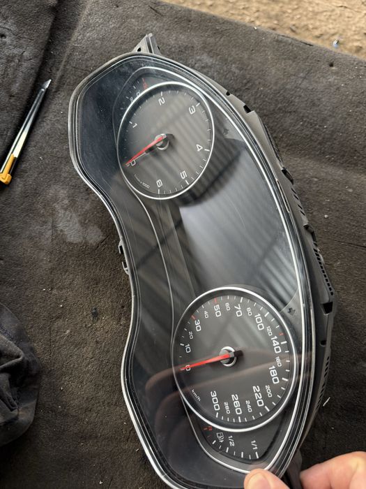 Километраж табло Ауди А6 Audi A6 A7 4g C7 дизел 4G8920932M 3,0tdi