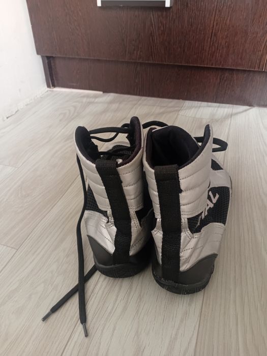 Боксеркие кросовки Rival