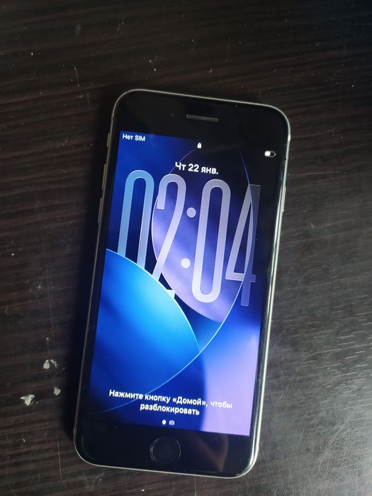 Продам  айфон се