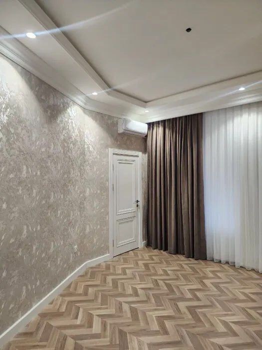 Мираб Район.3/4/4 3 комн Ор.Вестмистер