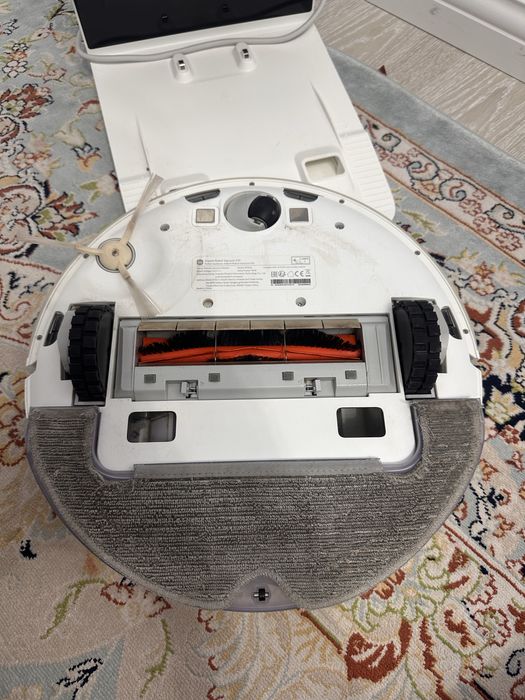 Продам робот-пылесос Xiaomi Robot Vacuum X10, белый