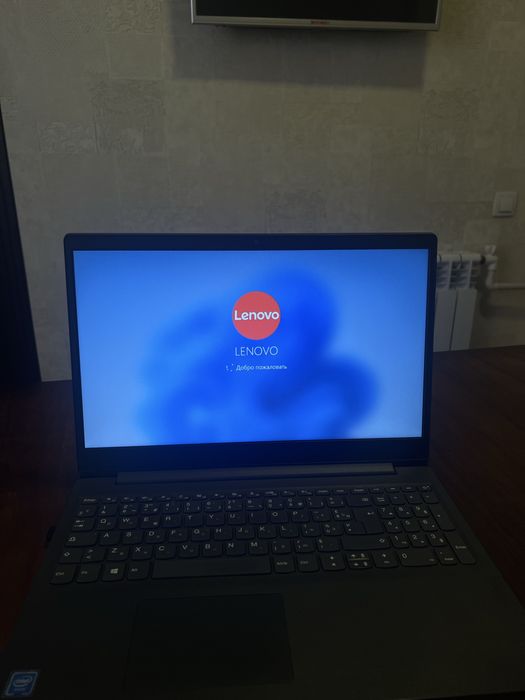 Lenovo noutbuk sotiladi!!
