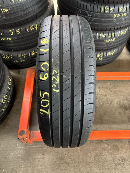 1 Anvelopa Vara 205/60/16 GoodYear Efficient Grip Performance 2 205 60 16 R16