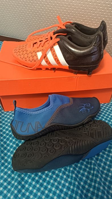 Бутонки Adidas 35+подарък акваобувки