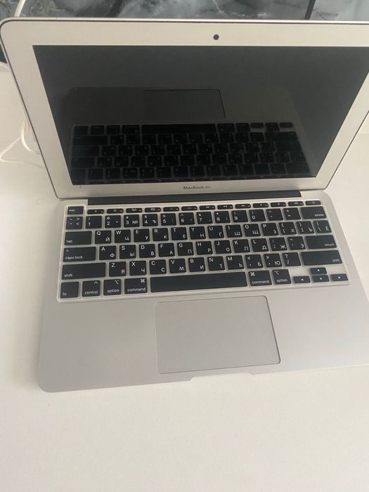 Макбук air А1465