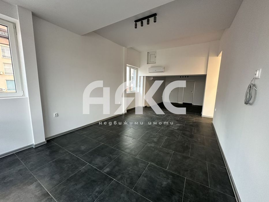 Офис в Центъра под наем - 110 кв.