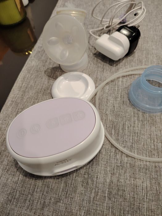 Philips Avent Електрическа помпа за кърма Comfort + подарък