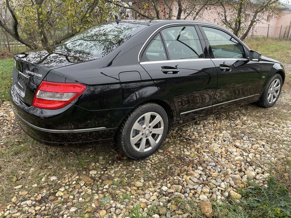 Mercedes C180 compressor