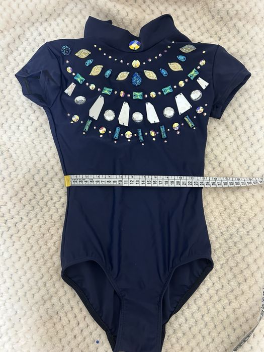 Трико за художнствена гимнастика