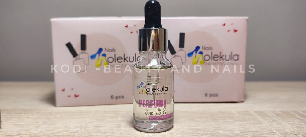 Nails Molekula - парфюмно олио за кутикула 15мл.