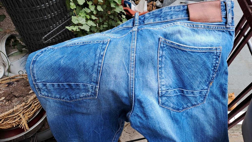 дънки Scotch&Soda №34 в отлично състояние, подходящи за мъж около 175 см.