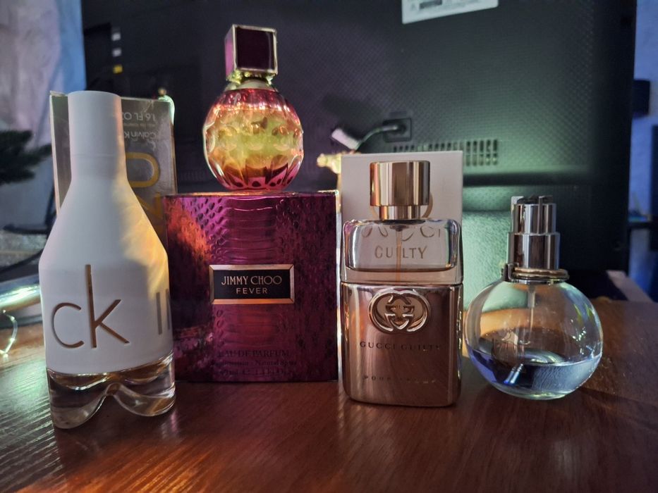 Парфюм оригинал продам