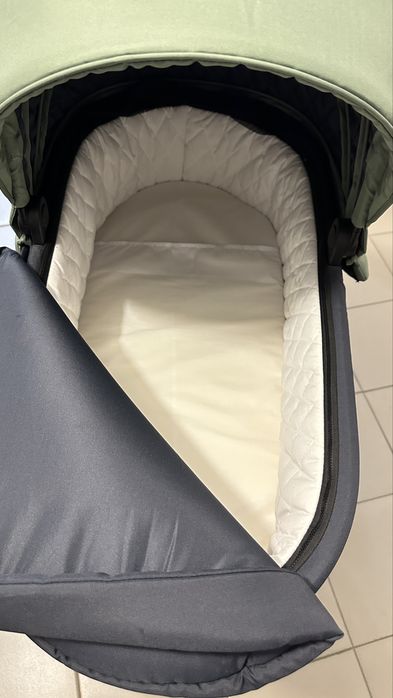 Продам коляску 2в1