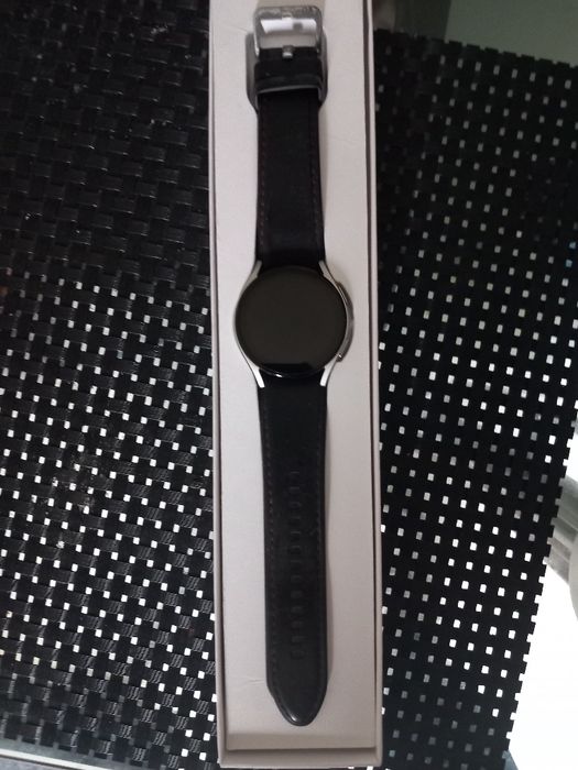 Продавам Samsung Galaxy watch 5