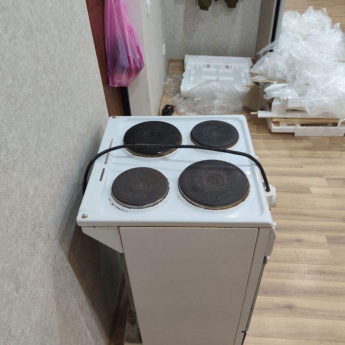 Продам электроплиту