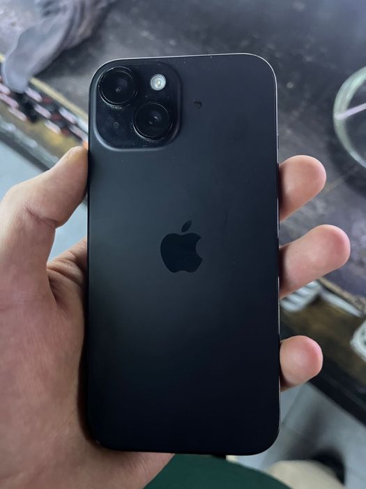 Продам Iphone 15 128gb