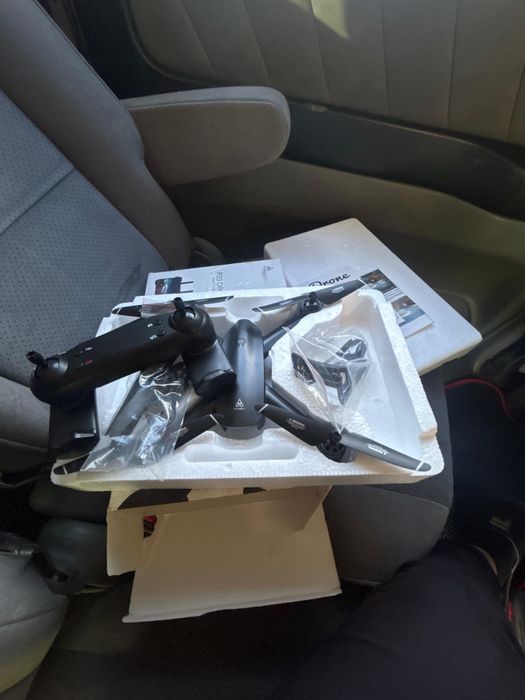 Дрон и телефоны в хорошем состоянии