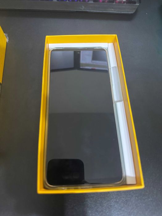 Продавам Realme 12x 5G