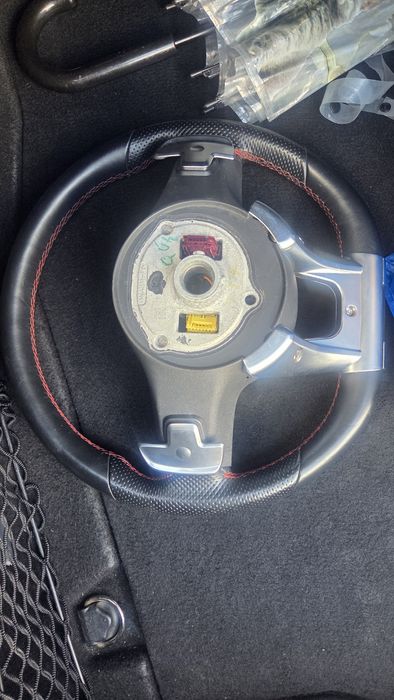 Vând volan mercedes. amg