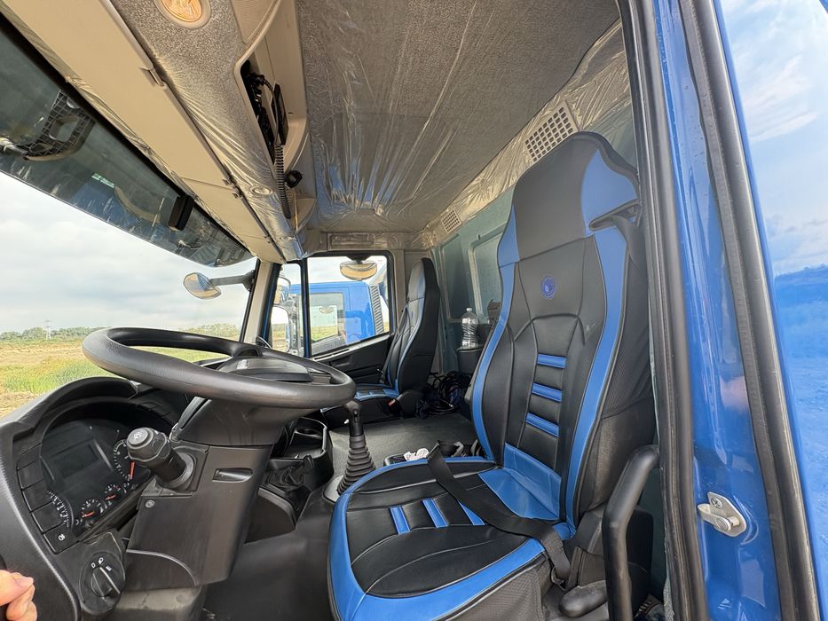 Autobasculante iveco trakker