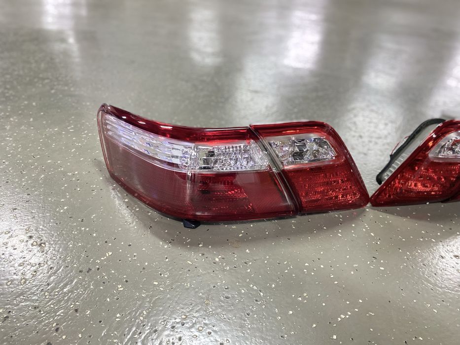 Фонарь задний Камри 40