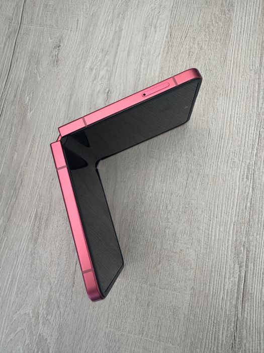 Galaxy Z Flip7 sotiladi