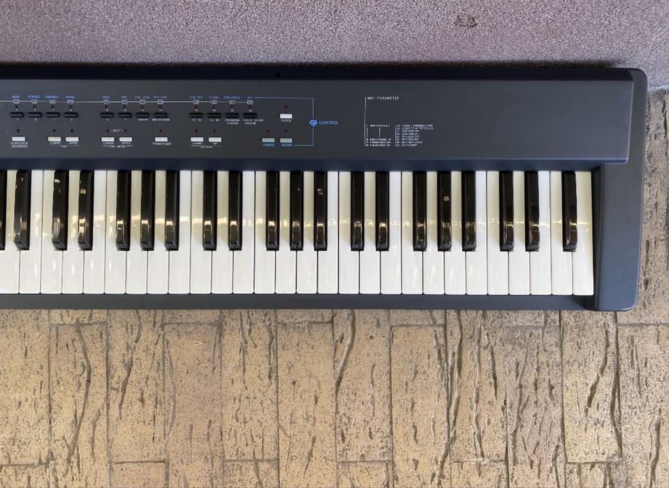 Roland A - 30