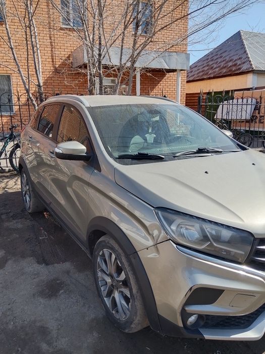 Лада Хрей кросс сатыдады