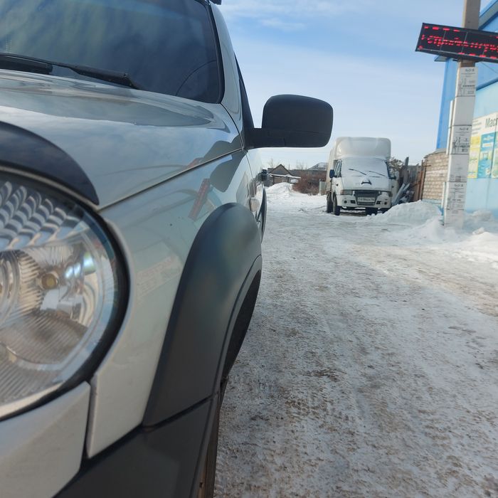 Продам Шевроле нива 2013 года