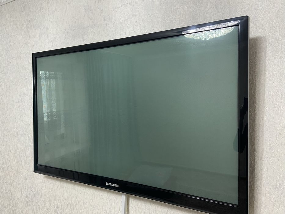 Продам телевизор samsung