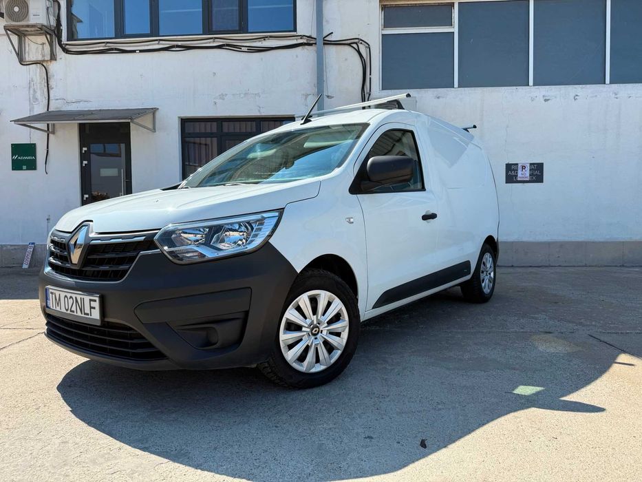RENAULT Express 2023 — imagine 2