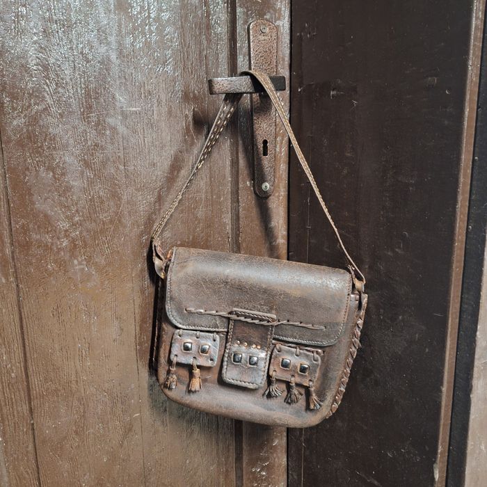 Стара кожена чанта