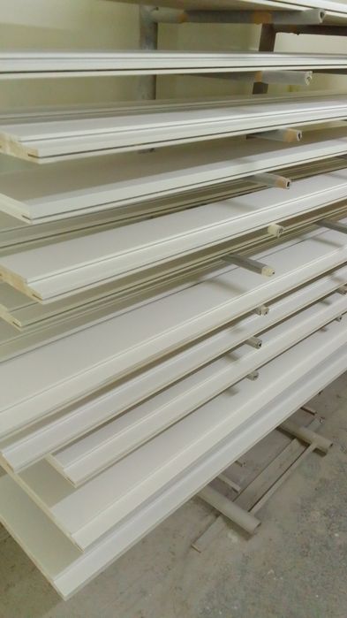 Лакиране и боядисване на  мебелни детайли